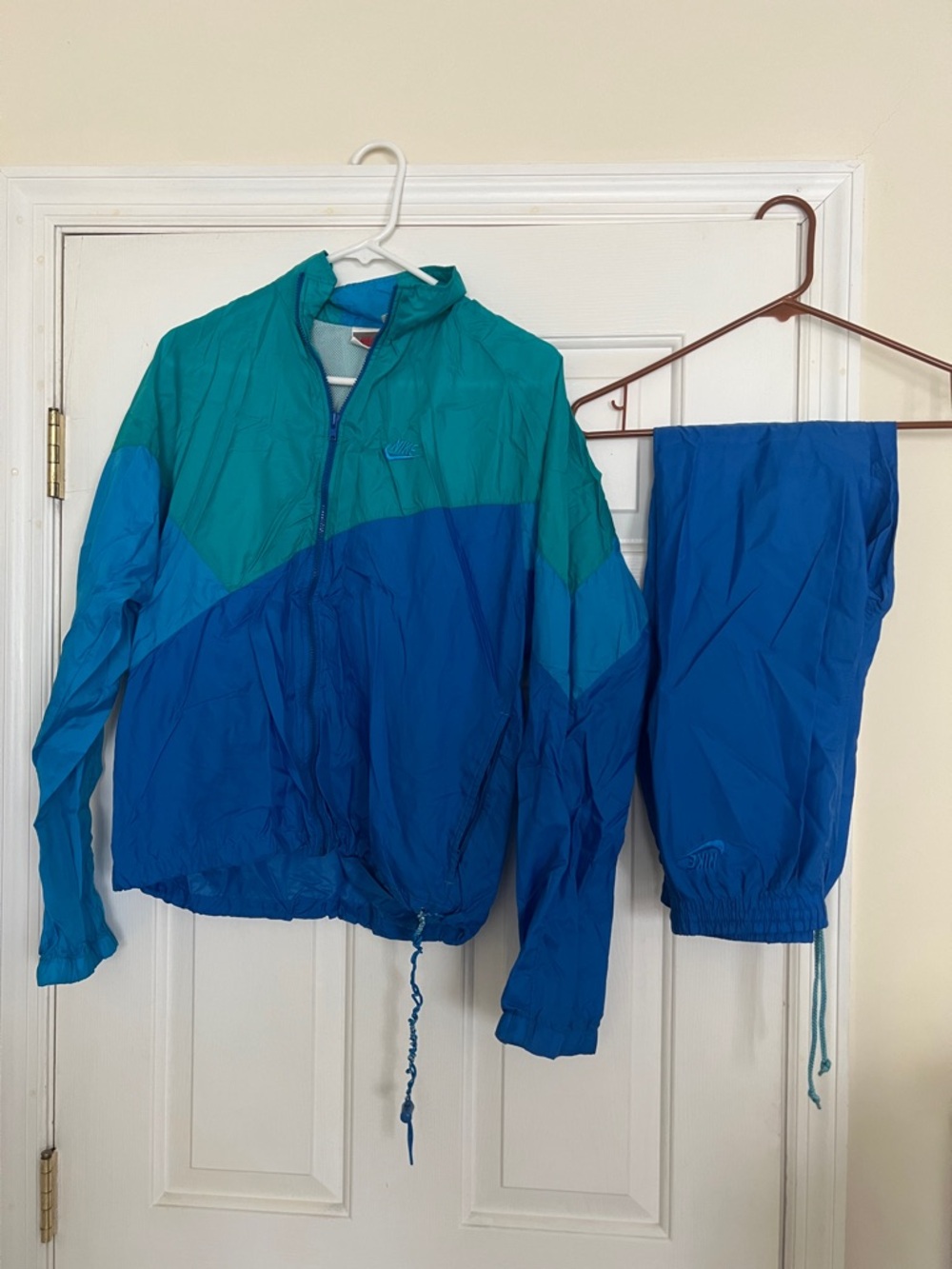 Nike Teal and Aqua Colorblock Windbreaker Jacket